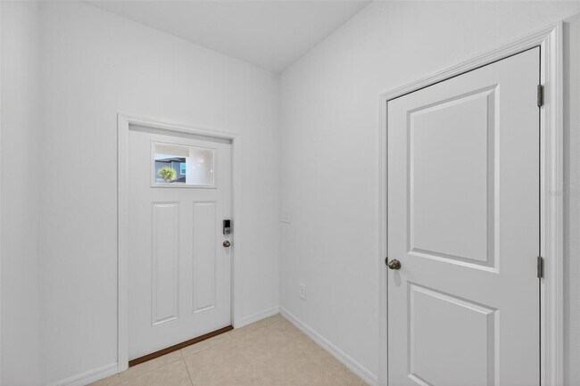 Photo - 10349 Trumpet Honeysuckle Wy