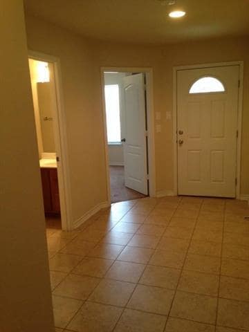 Photo - 5845 Pinebrook Dr