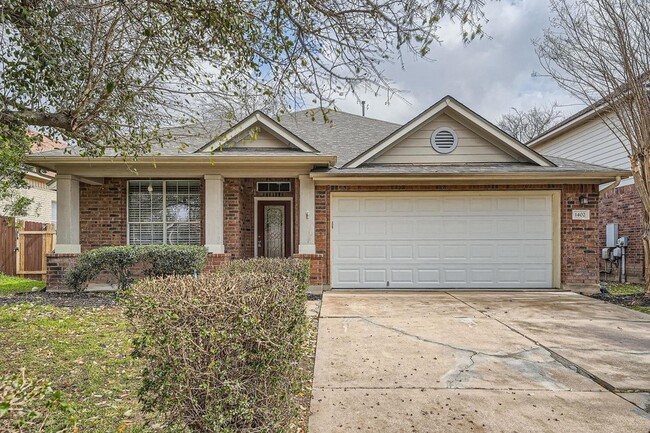 Photo - 1402 Weatherford Dr House