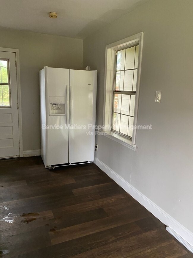 Photo - 3213 N Guillemard St