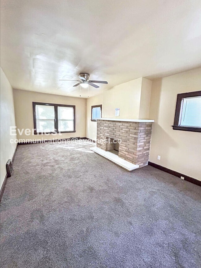 Photo - 988 Brunswick Rd