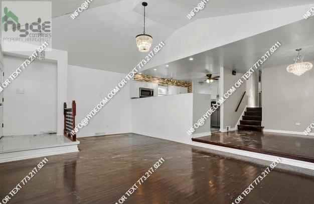 524 E 89th Pl