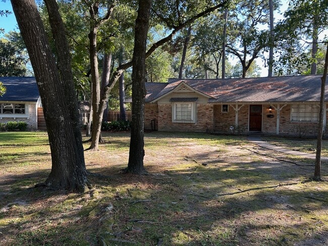 Photo - 1702 Maux Dr