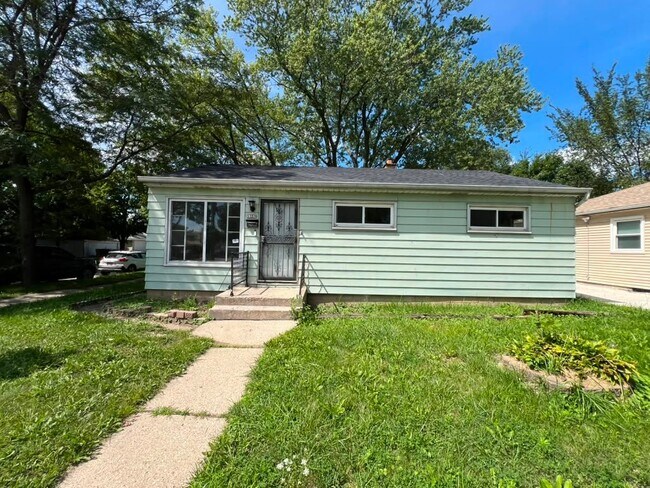 5359 N 62nd St
