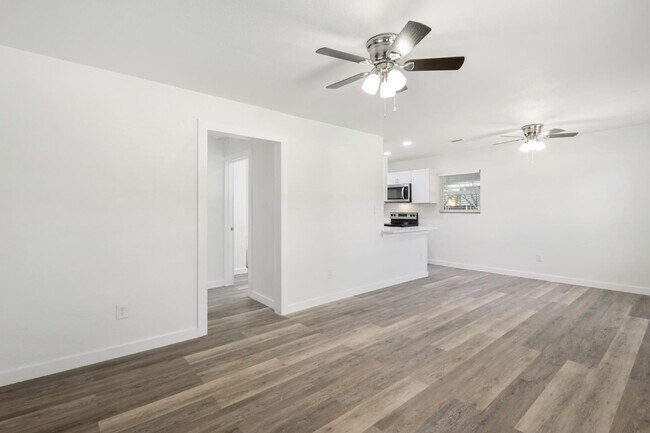 Photo - 434 Byrnes Dr