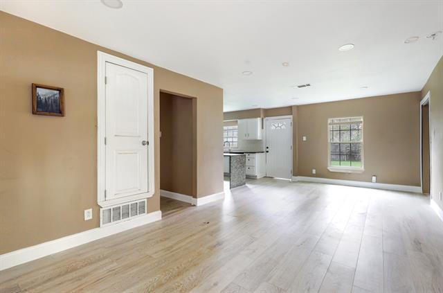 Photo - 517 Thompson St