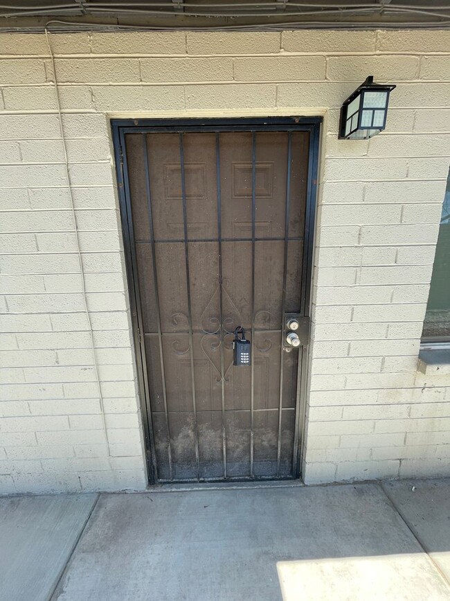 Photo - 9361 W Polk St Unit 4