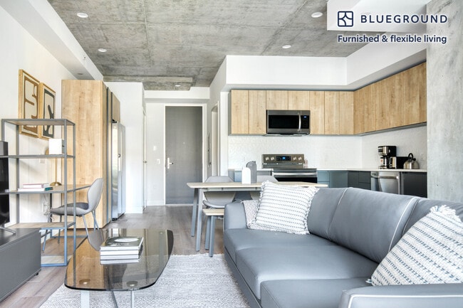 Photo - 1027 Wilshire Blvd Unidad SI FL8-ID556