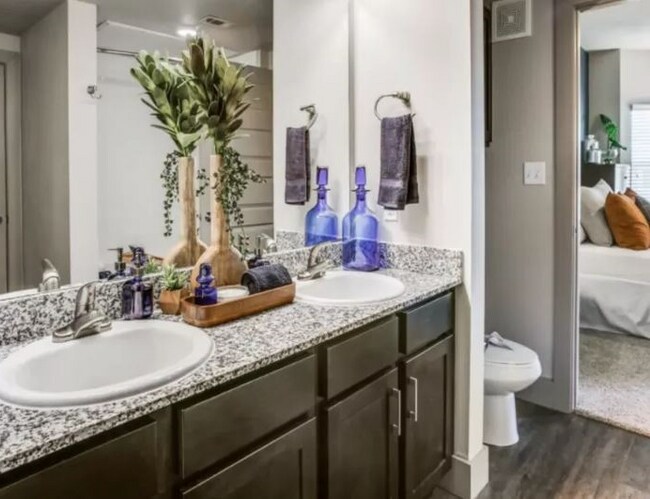 Photo - 21077 Kingsland Blvd Unidad 2-6319 2BR Feb 16th