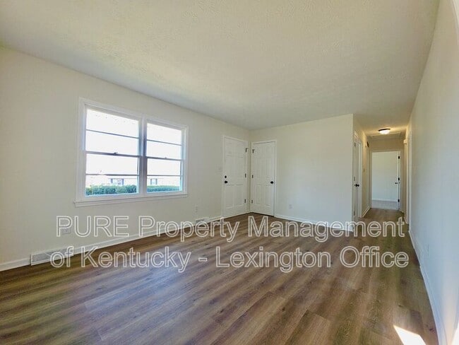 Photo - 3728 Crosby Dr