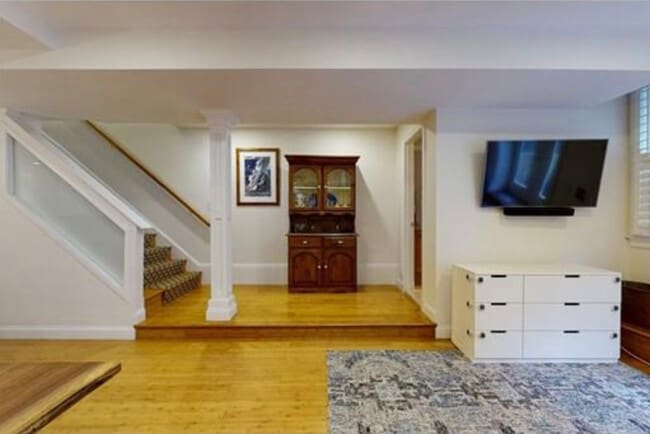 Photo - 14 Worcester Sq Unit 1