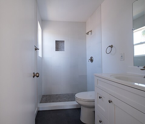Master Bath - 6759 Saranac St Unit 6759