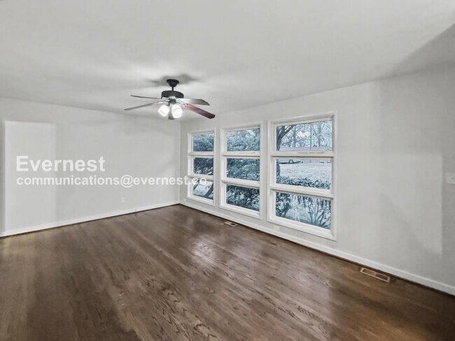 Photo - 4905 Scenic View Dr