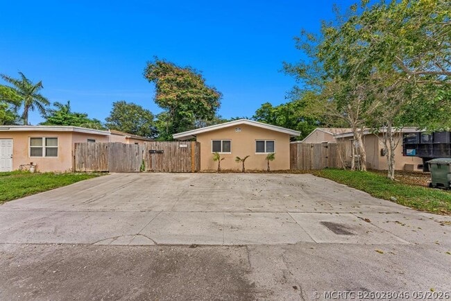 Photo - 1340 NE 1st Ave.