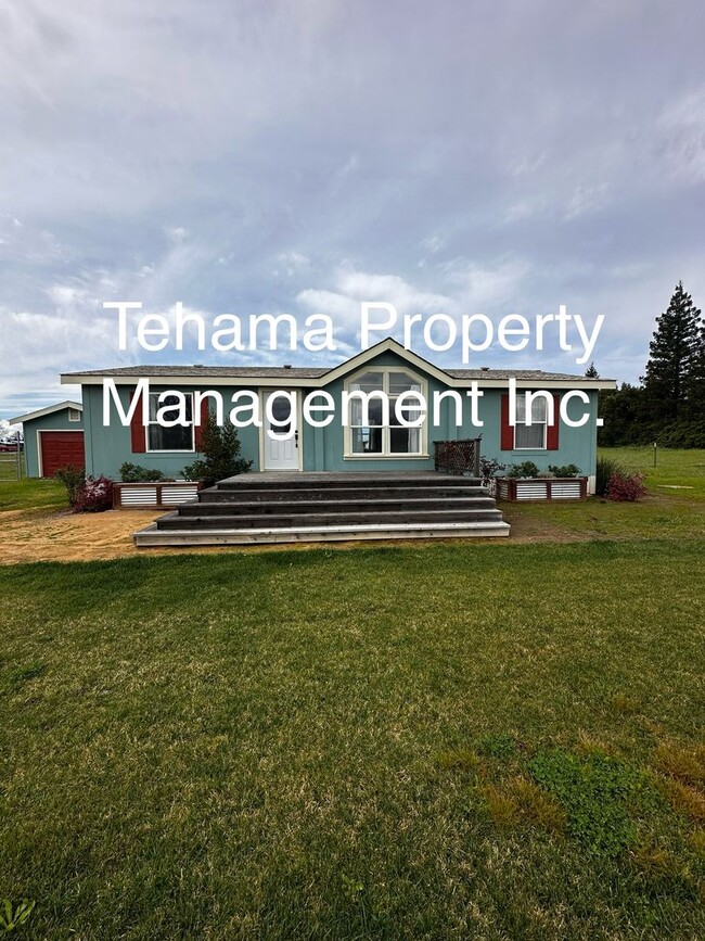 Building Photo - Newly Renovated Beautiful 3 bedroom 2 bath... Rental