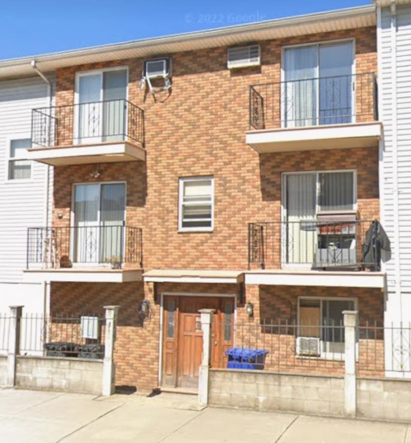 Photo - 74 Logan Ave Apartamento