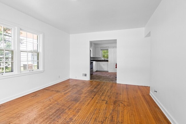 Photo - 1910 Iowa St