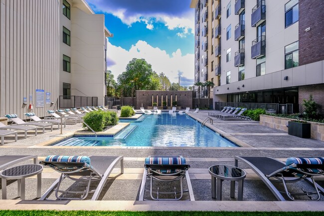 Building Photo - Berkshire Riverview Rental