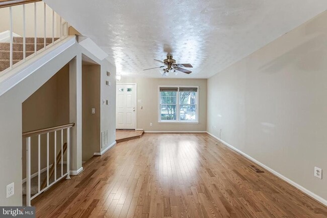 Photo - 8475 Canyon Oak Dr