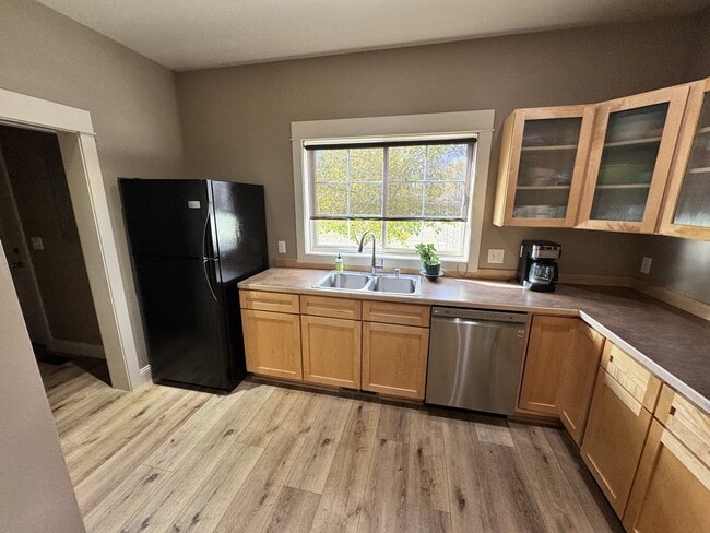 Photo - 813 N 15th Ave