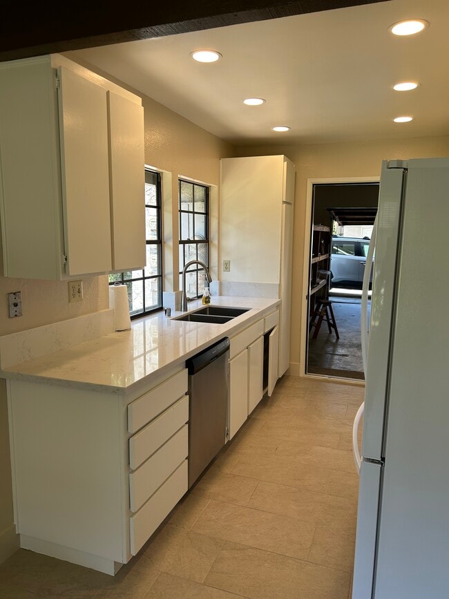 Photo - 23022 Village Dr