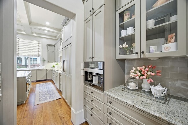 Building Photo - 3240 Bammel Ln