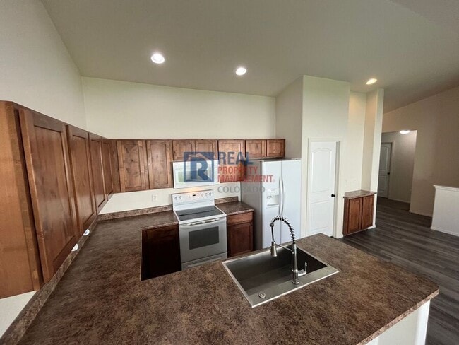 Photo - 720 Elk Mountain Dr