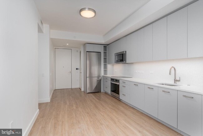 Building Photo - 1630 Columbia Rd NW Unit 208 Rental