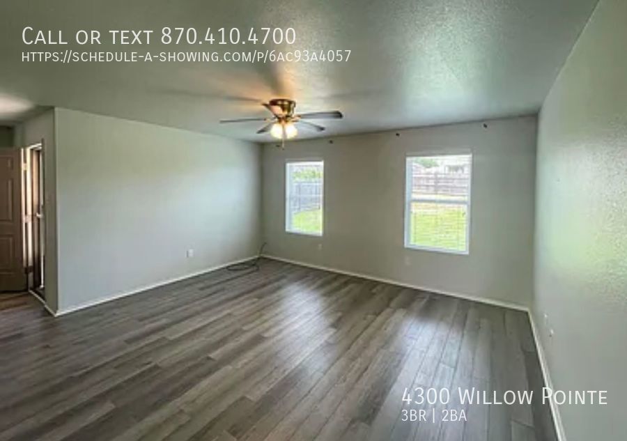 Spacious 3 bed / 2 bath home with fenced b... House Rental in