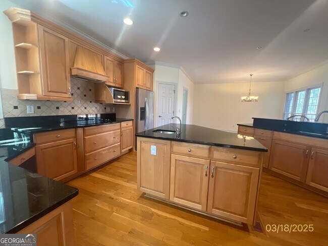 Photo - 612 Banbury Ct