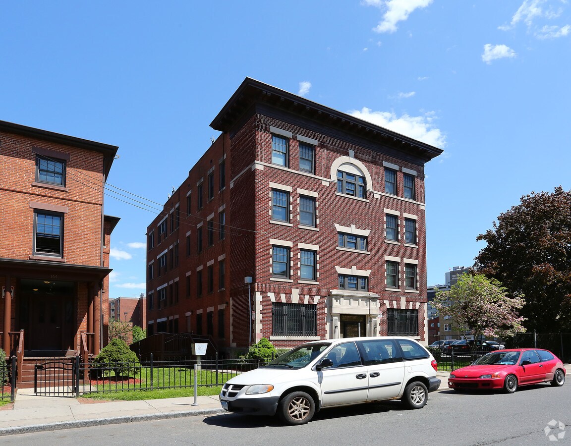 Photo - 182-184 Seymour St Apartments