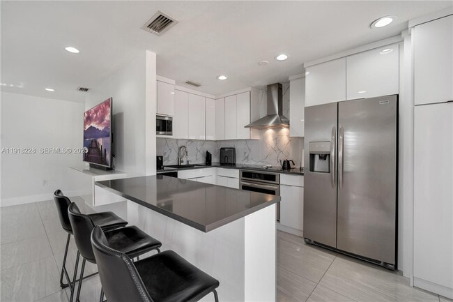 Photo - 9451 SW 6th Ln