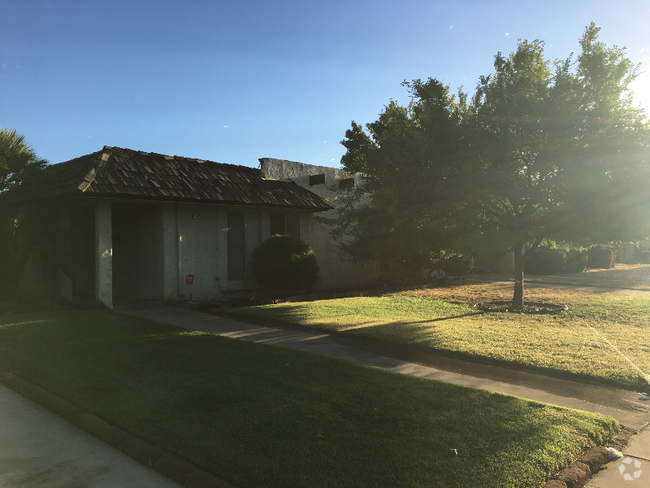 Building Photo - 557 W Santa Ana Ave Unit 557 W Santa Ana Clovis Ca Rental