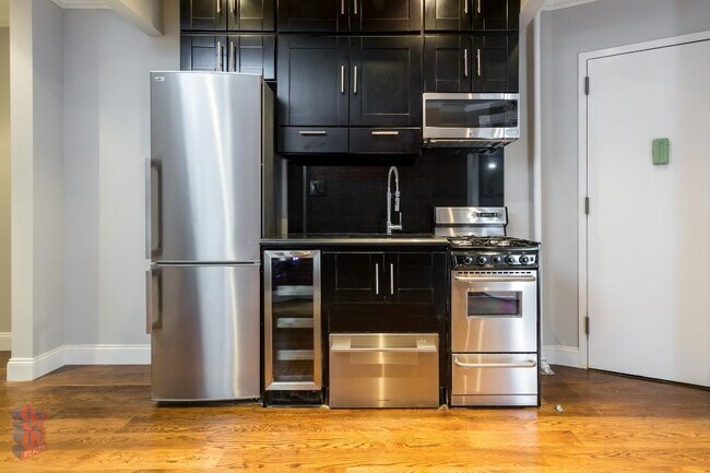 3 W 103rd St Unit 3RW