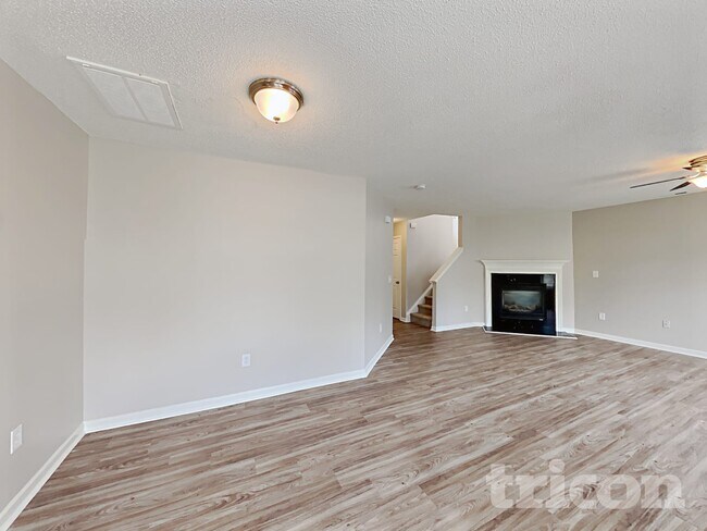 Photo - 4429 Devonhill Ln