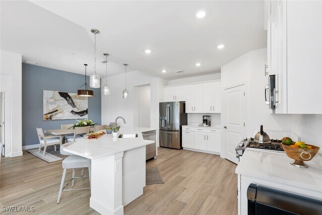 Building Photo - 16889 Fairgrove Way Unit 5-201