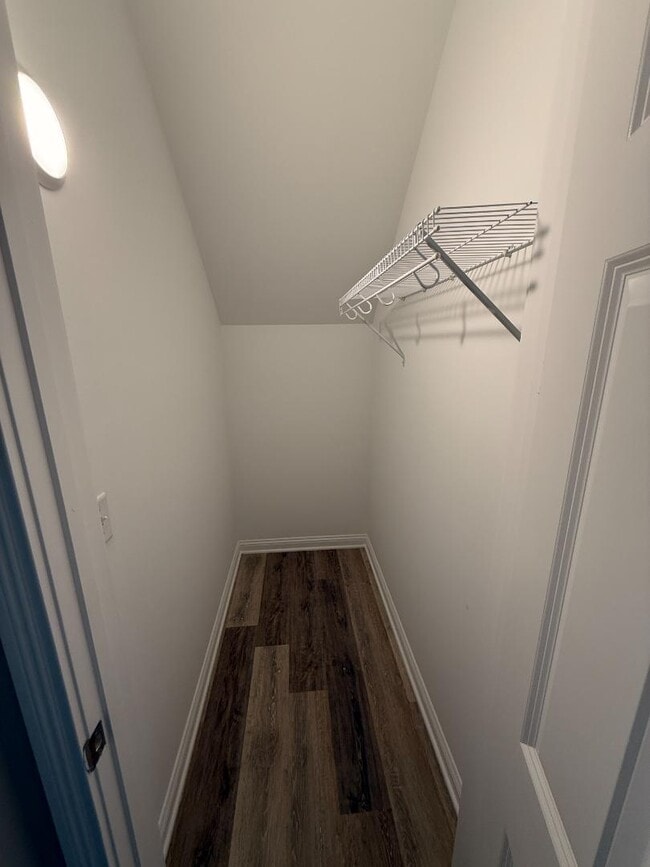 Photo - 121 Cammy Ct