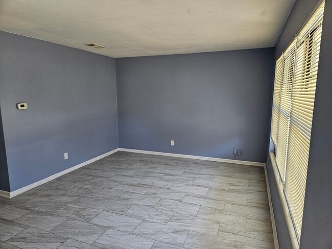 Photo - 2211 Patou Dr W