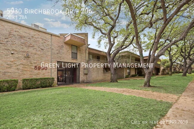 Photo - 5930 Birchbrook Dr Unidad 206