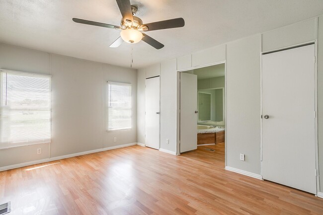 Photo - 149 Valley Meadows Dr