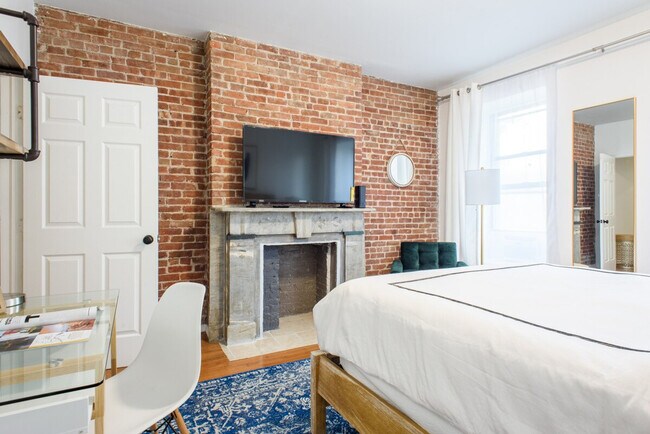 454 W 47th St Unit SI ID1021930P