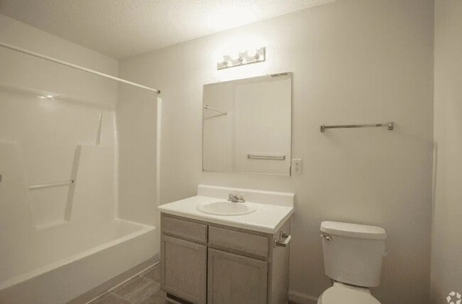 Photo - 100 Marshview Dr