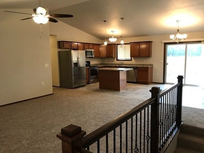 Photo - 320 Vernon Dr Unit 3