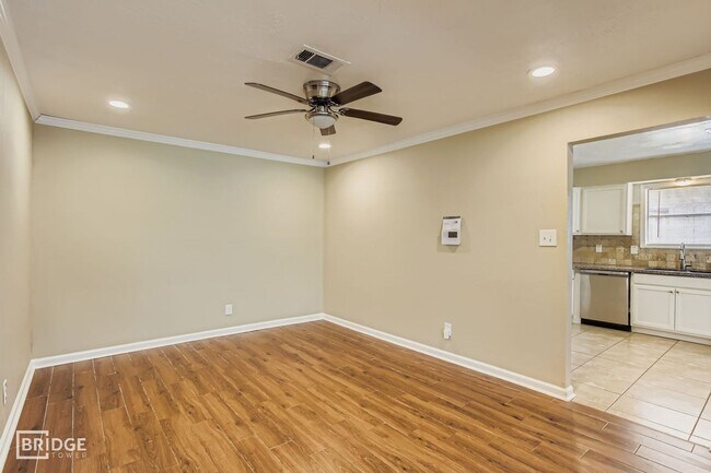 Photo - 15710 Sandy Hill Dr