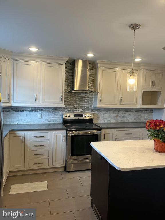 Photo - 14 Franklin Getz Dr