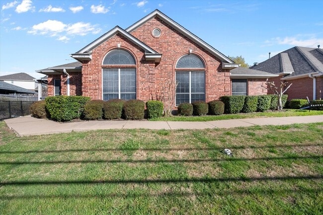 Building Photo - 2311 Ragland Rd