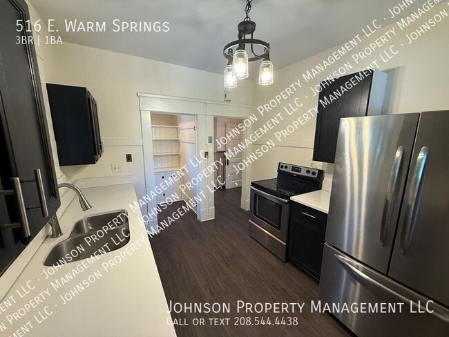 Photo - 516 E Warm Springs Ave