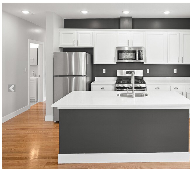 Photo - 146 Boston St Unit 1