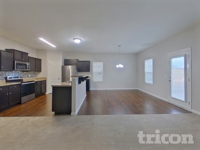 Photo - 11335 Breezehill Ln