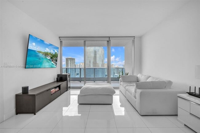 Building Photo - 200 Biscayne Blvd Way Unit 4012 Rental
